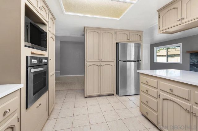 468 Manor, El Cajon, CA 92020