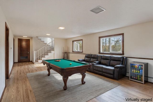 68 Exeter Road, Kingston, NH 03848