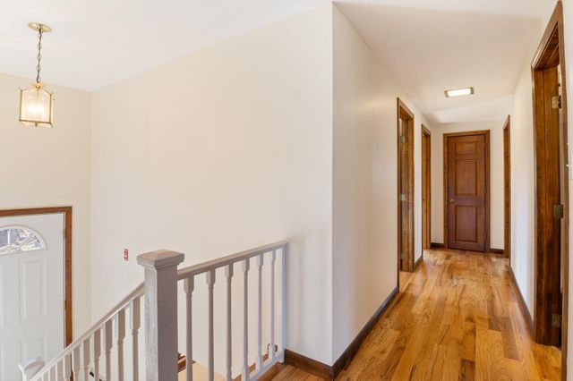 68 Exeter Road, Kingston, NH 03848