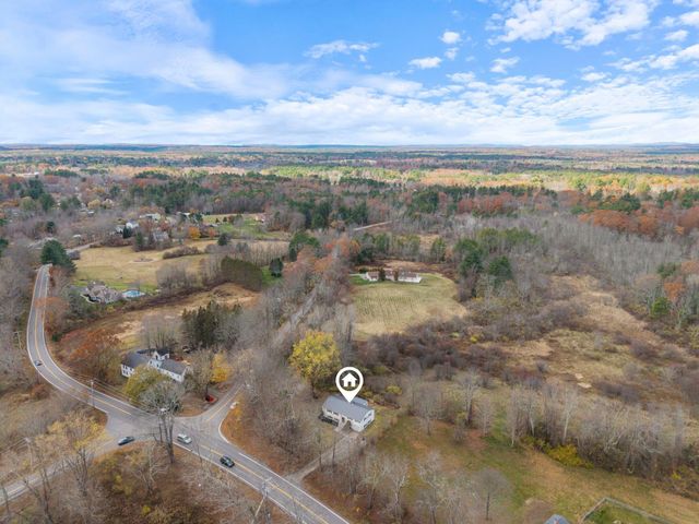 68 Exeter Road, Kingston, NH 03848