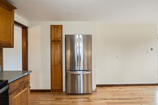 68 Exeter Road, Kingston, NH 03848