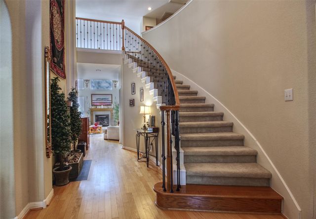 2450 Arbor DR, Round Rock, TX 78681