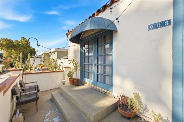 906 Termino, Long Beach, CA 90804