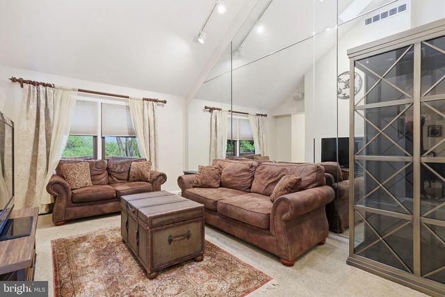 331 BASSWOOD CIR, Feasterville Trevose, PA 19053