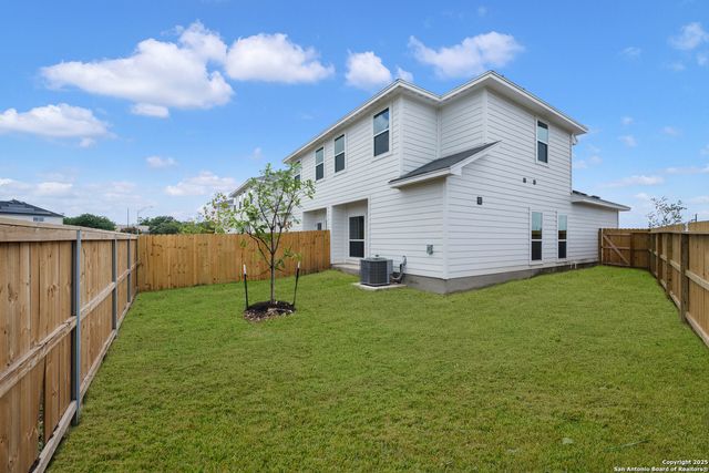 8615 Valentina Way, San Antonio, TX 78245