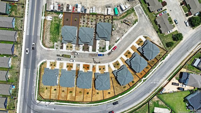 8615 Valentina Way, San Antonio, TX 78245