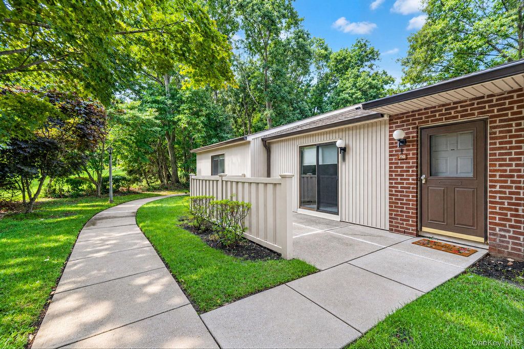 710 Hilltop Court, Coram, NY 11727 — exterior
