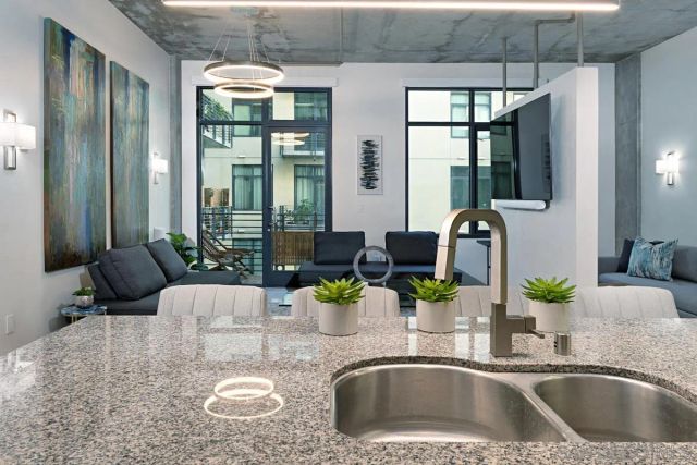 1050 Island Ave 425, San Diego, CA 92101