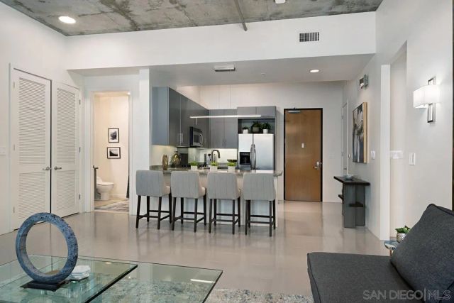 1050 Island Ave 425, San Diego, CA 92101