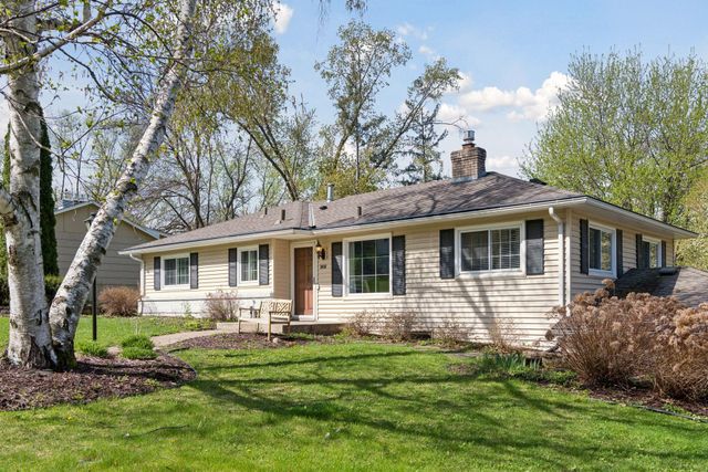 3416 Robinwood Spur, Minnetonka, MN 55305