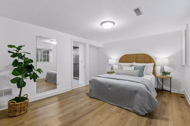 3416 Robinwood Spur, Minnetonka, MN 55305