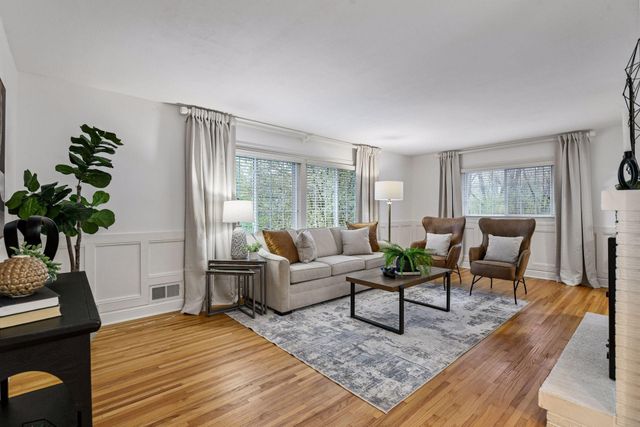 3416 Robinwood Spur, Minnetonka, MN 55305