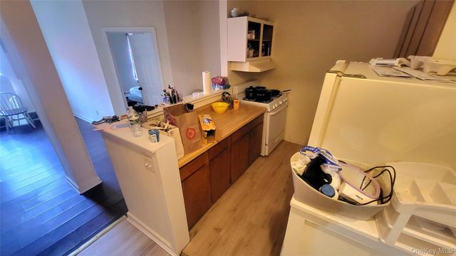 458-460 Main St, Poughkeepsie, NY 12601