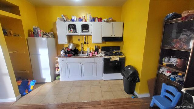 458-460 Main St, Poughkeepsie, NY 12601