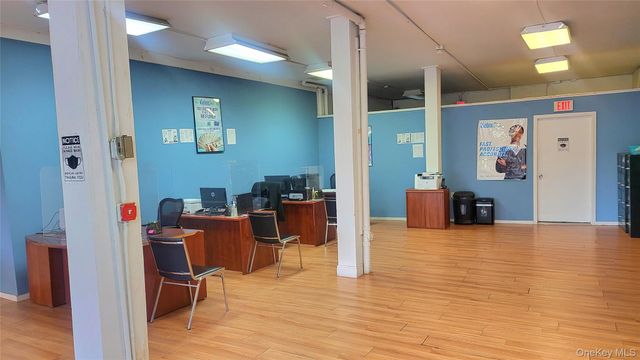 458-460 Main St, Poughkeepsie, NY 12601