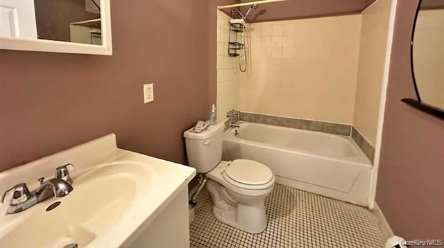 458-460 Main St, Poughkeepsie, NY 12601