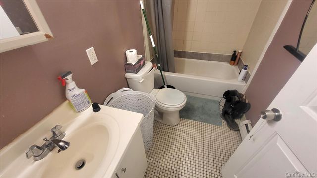 458-460 Main St, Poughkeepsie, NY 12601