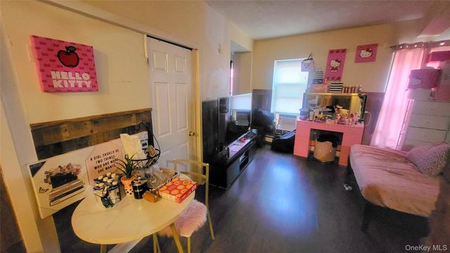 458-460 Main St, Poughkeepsie, NY 12601