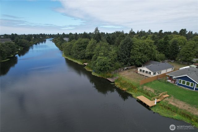 991 Mount Olympus Avenue SE, Ocean Shores, WA 98569