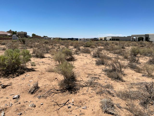 420 5th Street NE, Rio Rancho, NM 87124