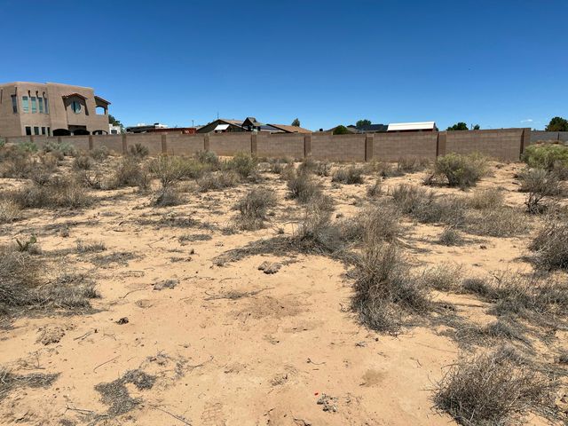 420 5th Street NE, Rio Rancho, NM 87124