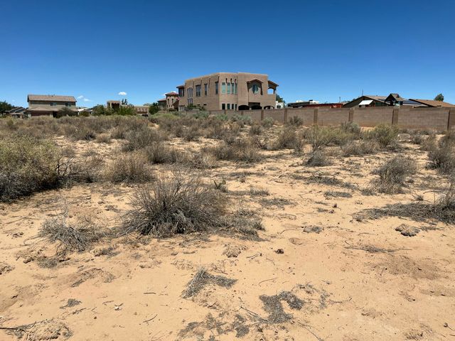 420 5th Street NE, Rio Rancho, NM 87124