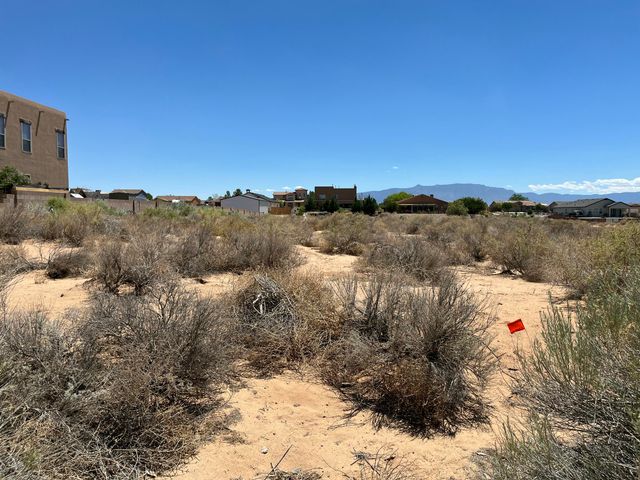420 5th Street NE, Rio Rancho, NM 87124
