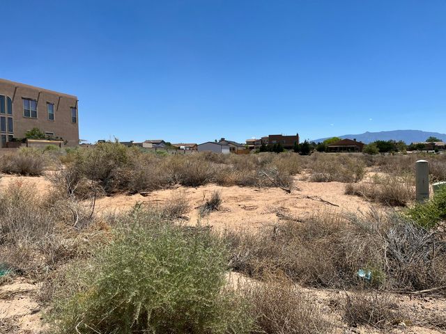 420 5th Street NE, Rio Rancho, NM 87124