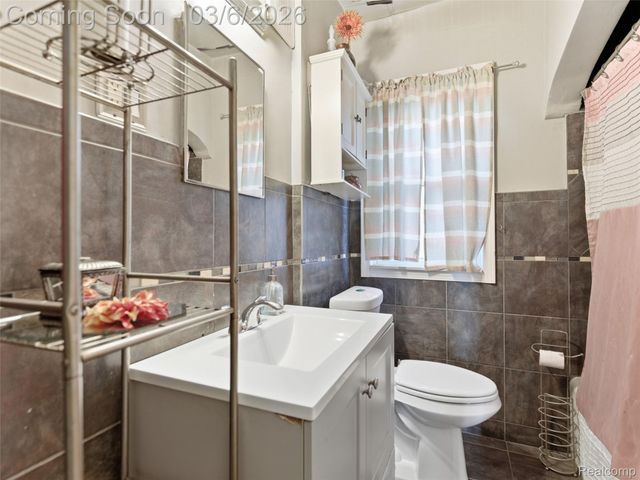 12684 Birwood Street, Detroit, MI 48238