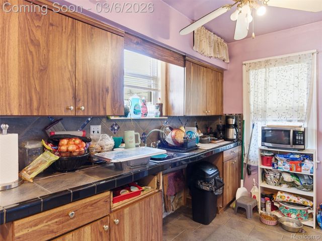 12684 Birwood Street, Detroit, MI 48238