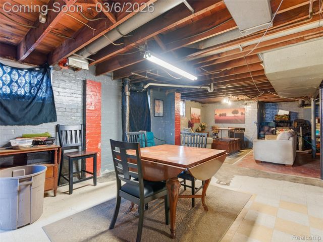 12684 Birwood Street, Detroit, MI 48238