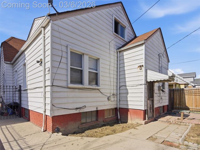 12684 Birwood Street, Detroit, MI 48238
