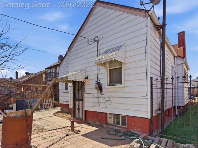 12684 Birwood Street, Detroit, MI 48238