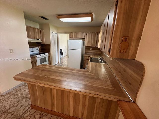 2810 SW 108th Pl, Miami, FL 33165