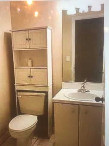 142 Gables Boulevard, Weston, FL 33326