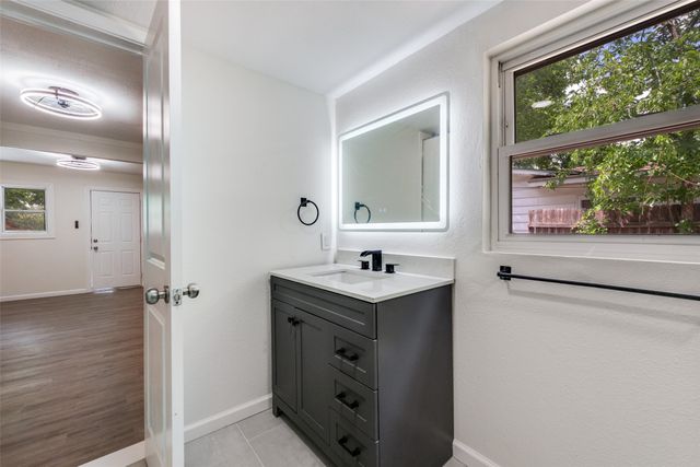 1413 Lackland Street, Arlington, TX 76010