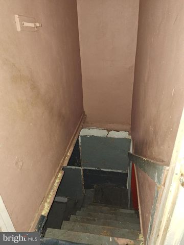 919 SHARON AVE, Sharon Hill, PA 19079