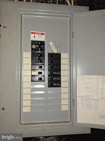 919 SHARON AVE, Sharon Hill, PA 19079