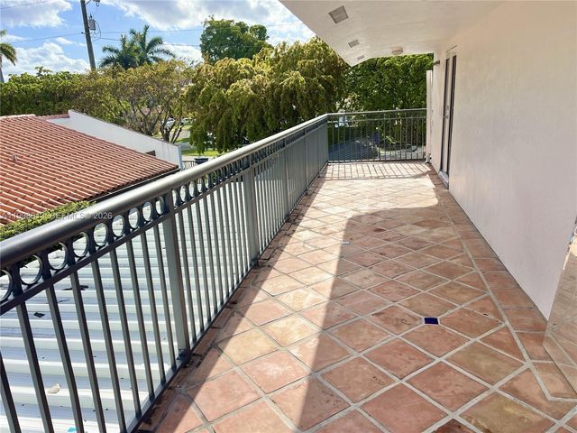 10140 SW 26th Ter, Miami, FL 33165