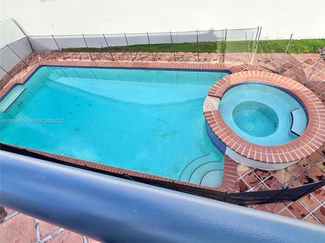 10140 SW 26th Ter, Miami, FL 33165