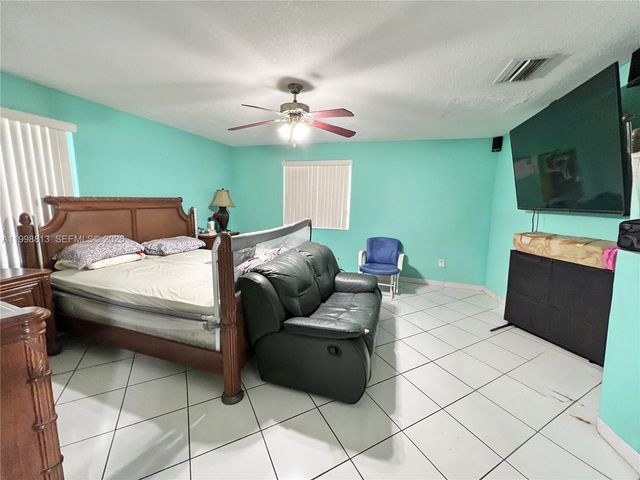 10140 SW 26th Ter, Miami, FL 33165