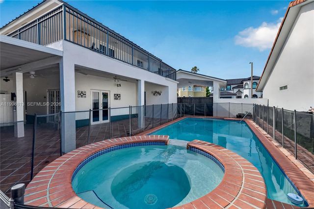 10140 SW 26th Ter, Miami, FL 33165