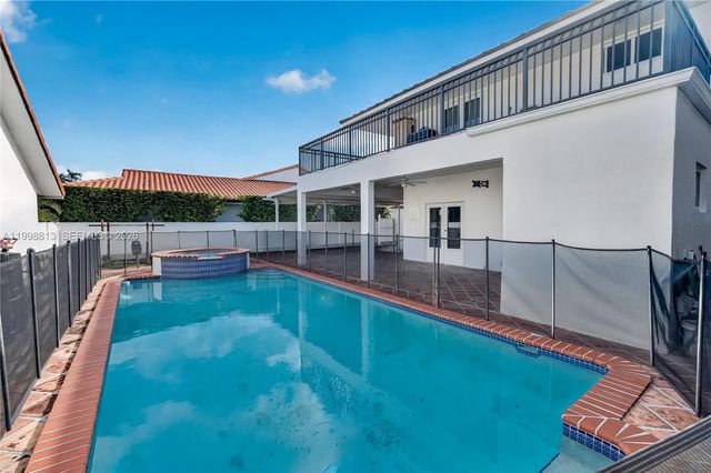 10140 SW 26th Ter, Miami, FL 33165