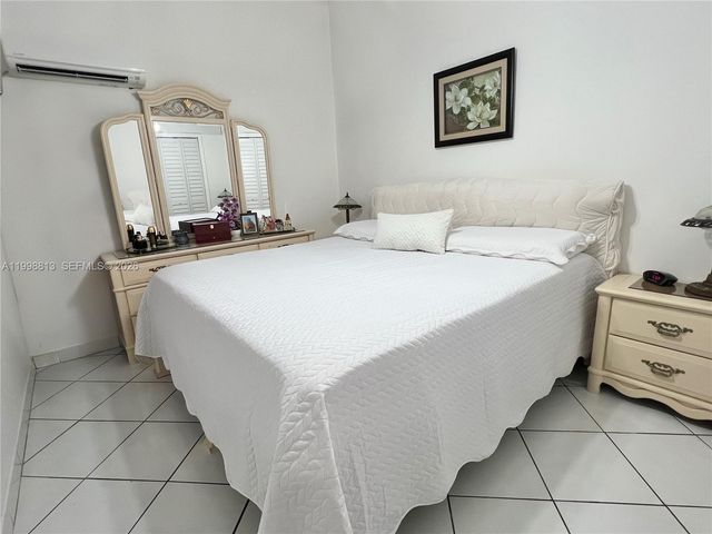 10140 SW 26th Ter, Miami, FL 33165