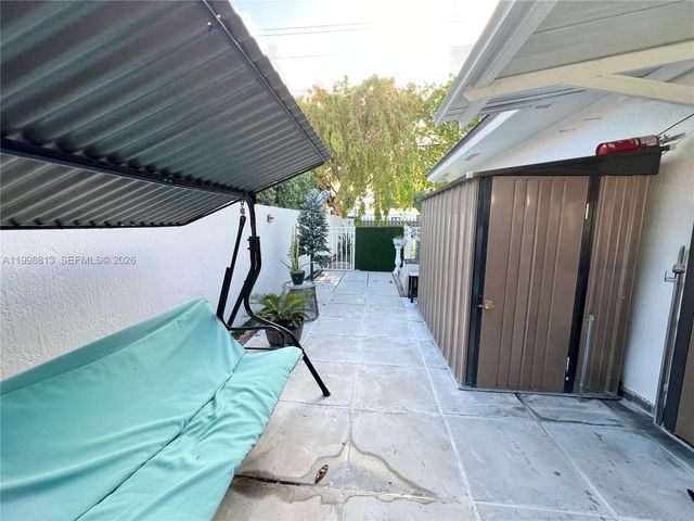 10140 SW 26th Ter, Miami, FL 33165