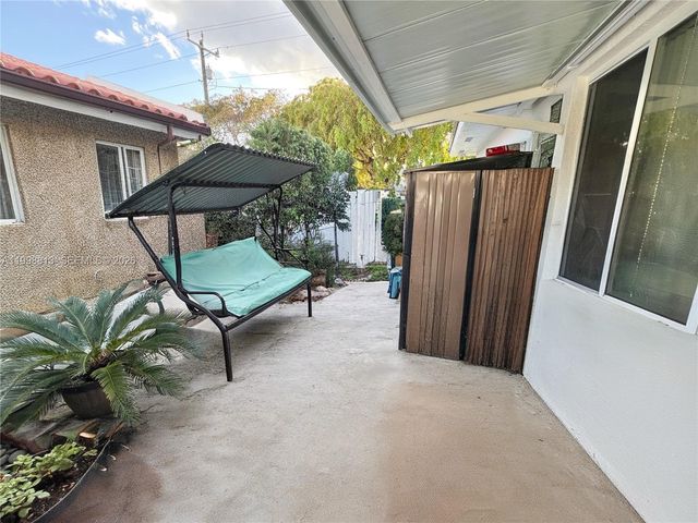 10140 SW 26th Ter, Miami, FL 33165