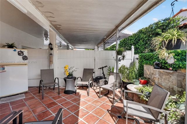 10140 SW 26th Ter, Miami, FL 33165