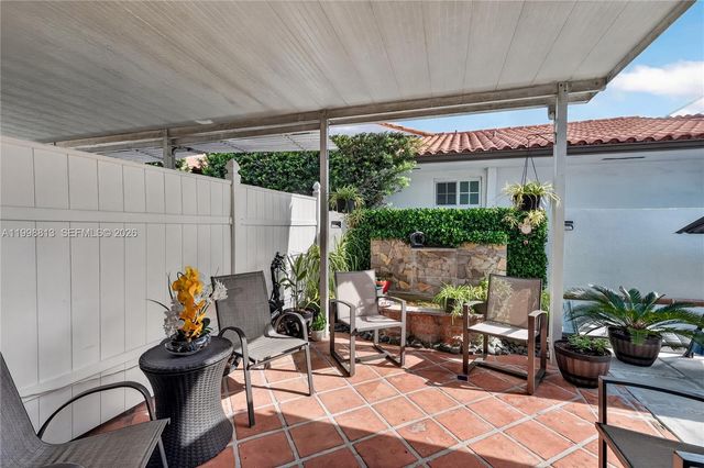 10140 SW 26th Ter, Miami, FL 33165