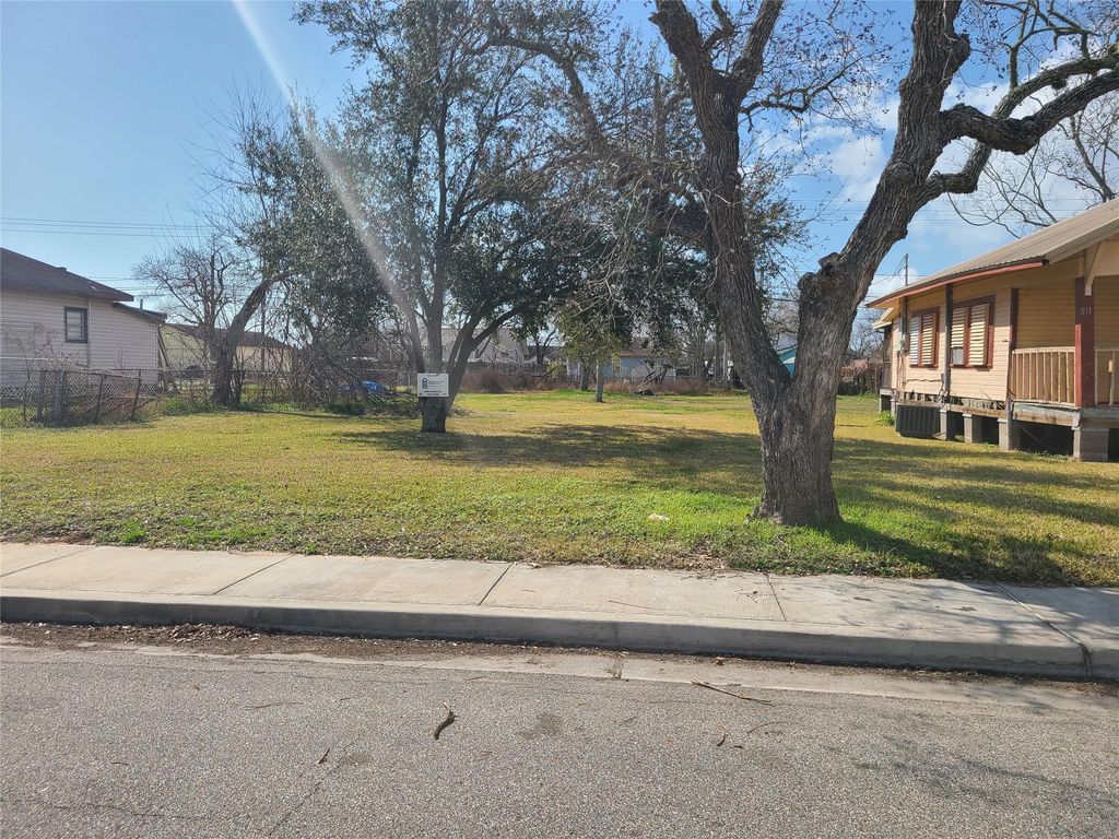 0 W Broad Street, Freeport, TX 77541