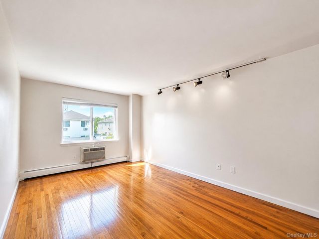 93-03 91 Avenue, Woodhaven, NY 11421